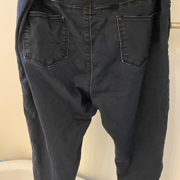 Le chateau size 16 jeans - Picture 3 of 3